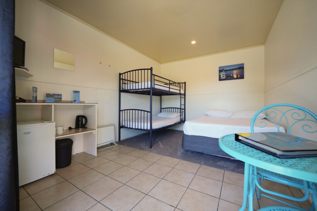 Cabins Akaroa Top 10 Holiday Park